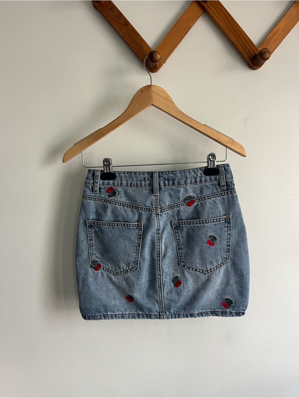 Forever 21 Light Blue Denim Mini Skirt with Cherry Embroidery Size S - Picture 4 of 4